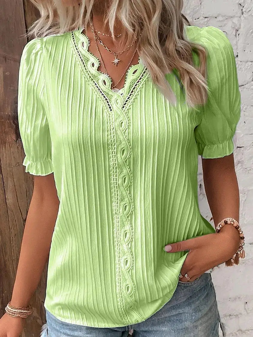 2023 Fashion Women Summer Solid Color T-Shirt Hollow Out Design Lace Decor V-Neck Short Sleeve Casual Loose Pullovers Top Tee